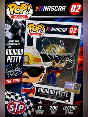 Richard Petty Signed Funko Pop! NASCAR #02 The King Autographed NASCAR Hologram